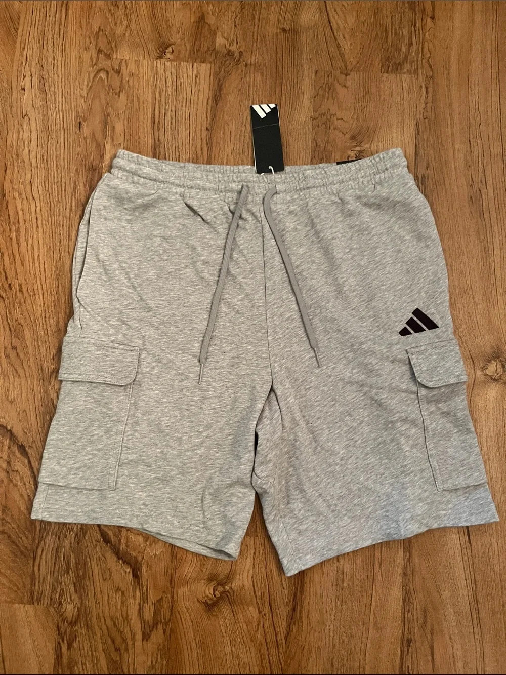 adidas essentials cargo